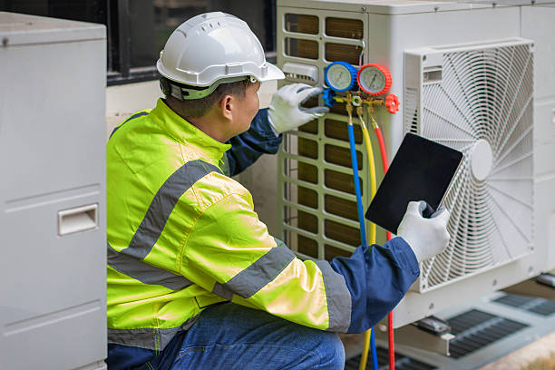 Professional Hvac technician working in Navarre, OH